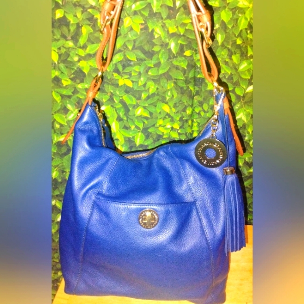 Gorgeous Blue Leather Michael Kors Shoulder Bag With Gold Hardware & Tassel